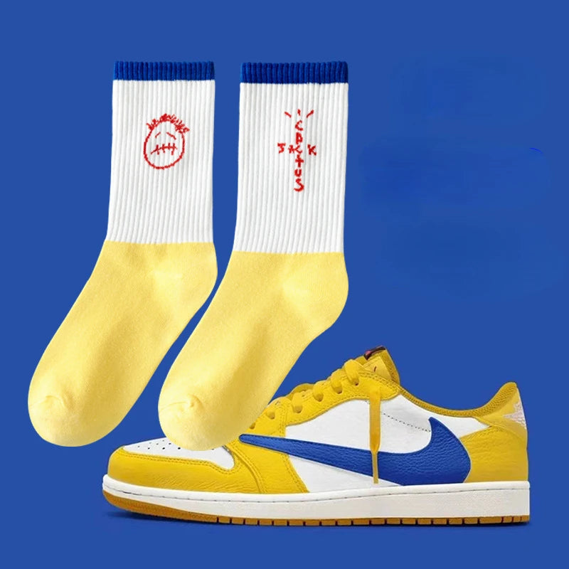 Travis Socks - Uniseksowe, bawełniane skarpetki średniej długości do codziennej jazdy na rowerze na świeżym powietrzu, koszykówki, jazdy na deskorolce po ulicy i uprawiania sportu